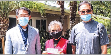 LW Korean Community Church donates to the GAF