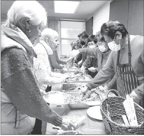 Club celebrated Christmas with a  Korean buffet lunch on Dec. 16